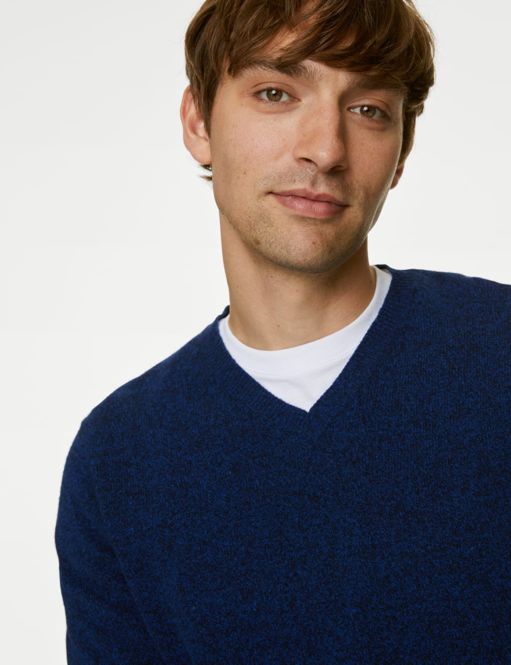 Pure Extra Fine Lambswool V-Neck Jumper image 3