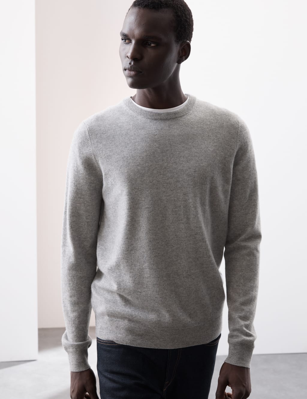 Pure Cashmere Crew Neck Jumper image 4
