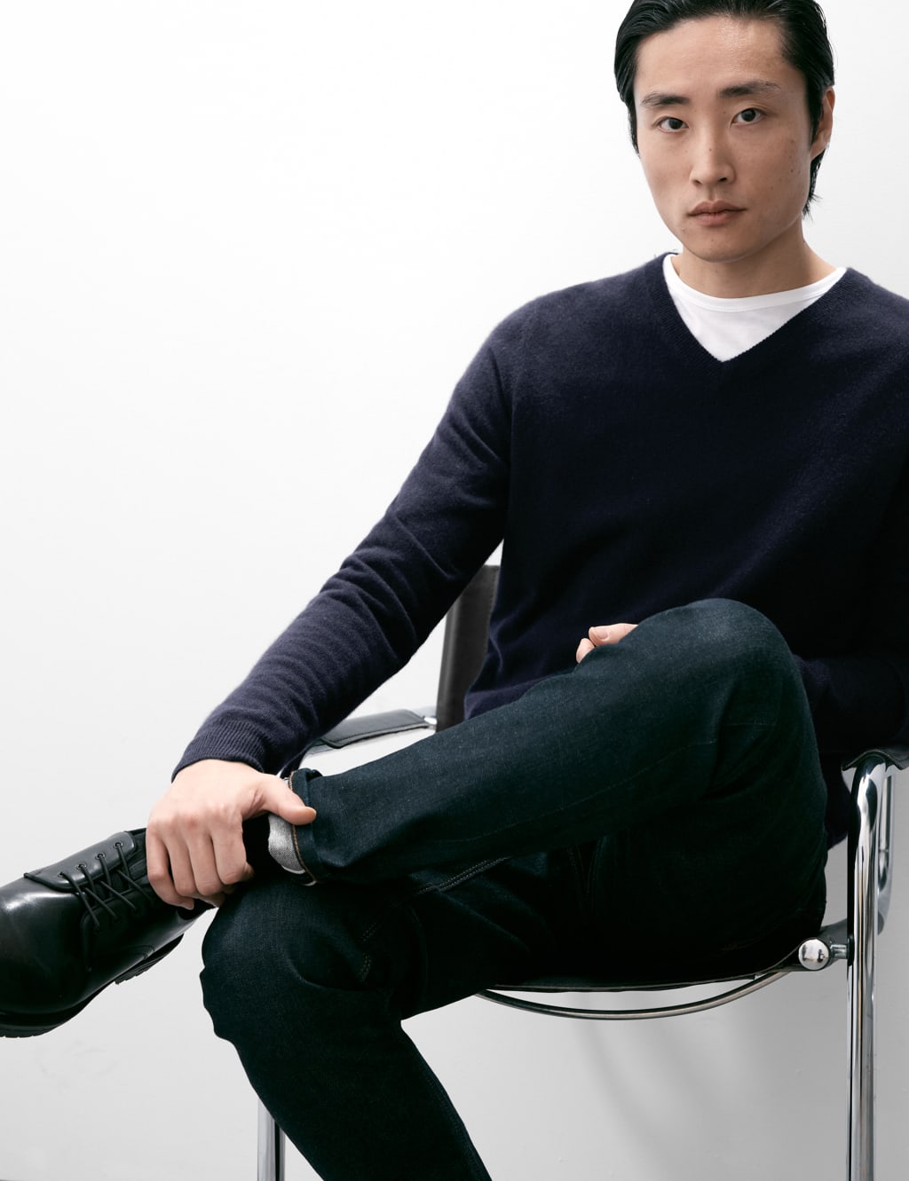 Pure Cashmere V-Neck Jumper image 1