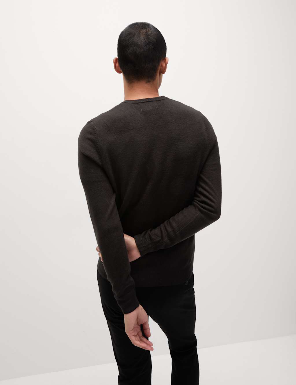 Cashmilon™ V-Neck Jumper image 4