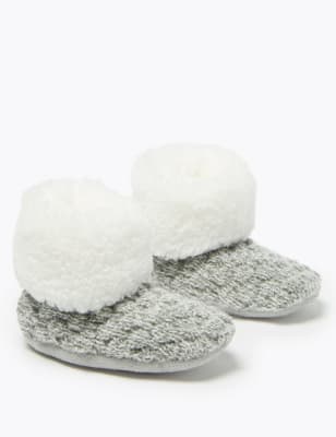 Chaussons montants avec doublure en polaire