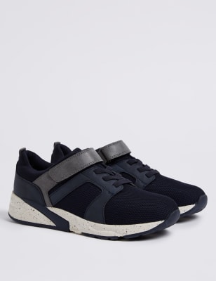 Baskets de sport enfants en tulle (du 32 au 40,5)