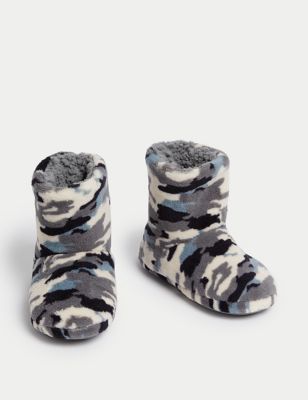Kids' Camouflage Slipper Boots (4 Small - 7 Large)