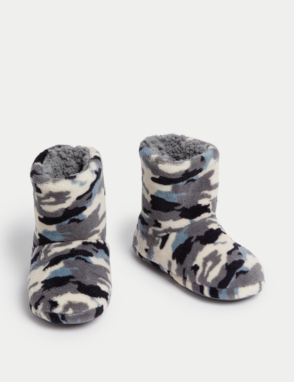 Kids' Camouflage Slipper Boots (4 Small - 7 Large) image 2