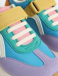 Zapatillas de deporte infantiles Freshfeet™ con velcro (4&nbsp;pequeño- 2&nbsp;grande)