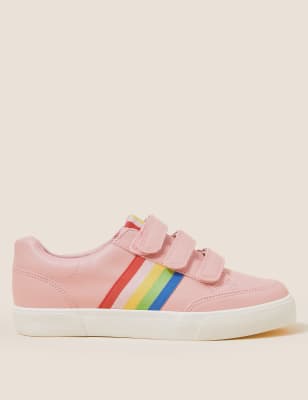 Valkuilen Trots Taille Kindersneakers met klittenband, regenboogmotief en Freshfeet™ (maat  32-39,5) | M&S NL