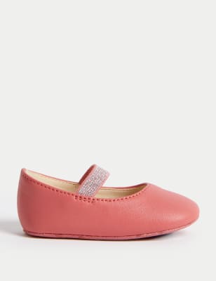 Baby hot sale flat shoes