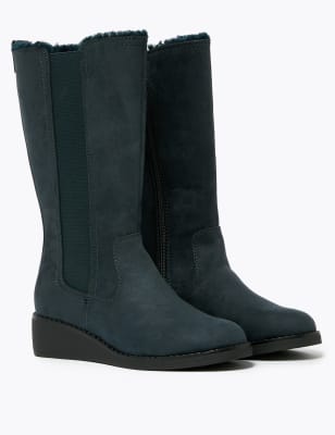 small wedge boots