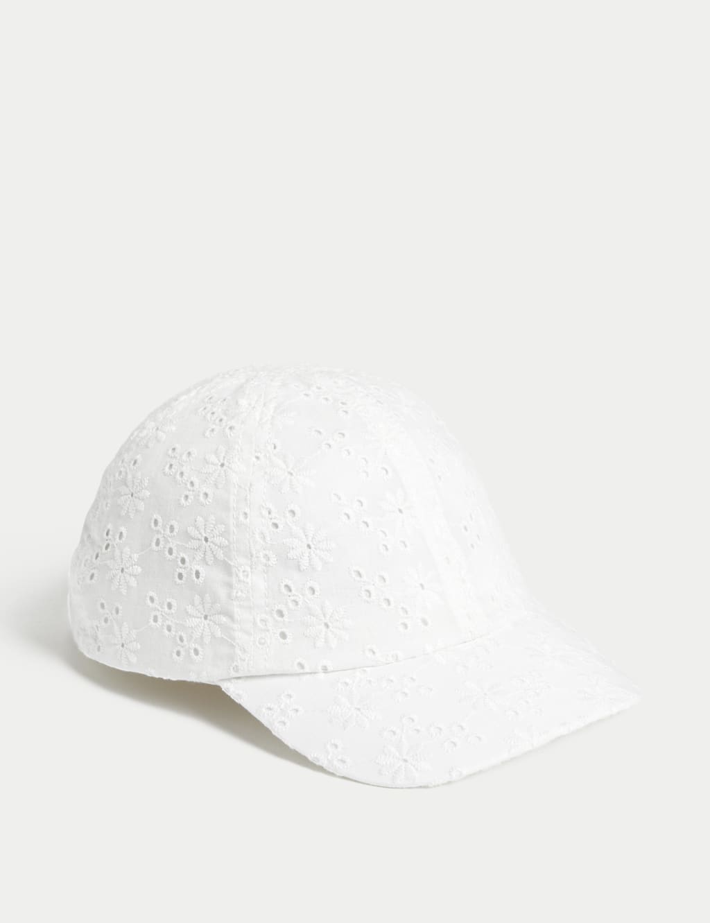M and store s girls hats