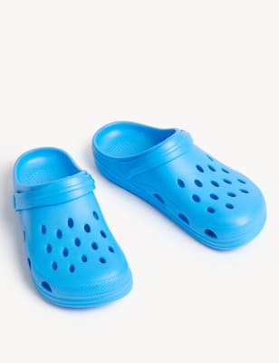 Kids' Slip-On Clogs (1 Large - 7 Large)