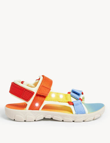 Sandals & flip flops