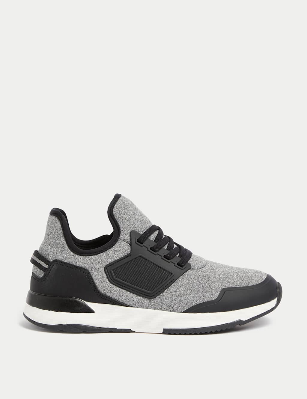Kids' Freshfeet™ Trainers (13 Small - 7 Large) image 1