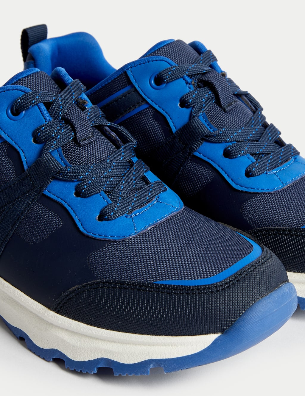 Kids' Freshfeet™ Trainers (13 Small - 7 Large) image 3