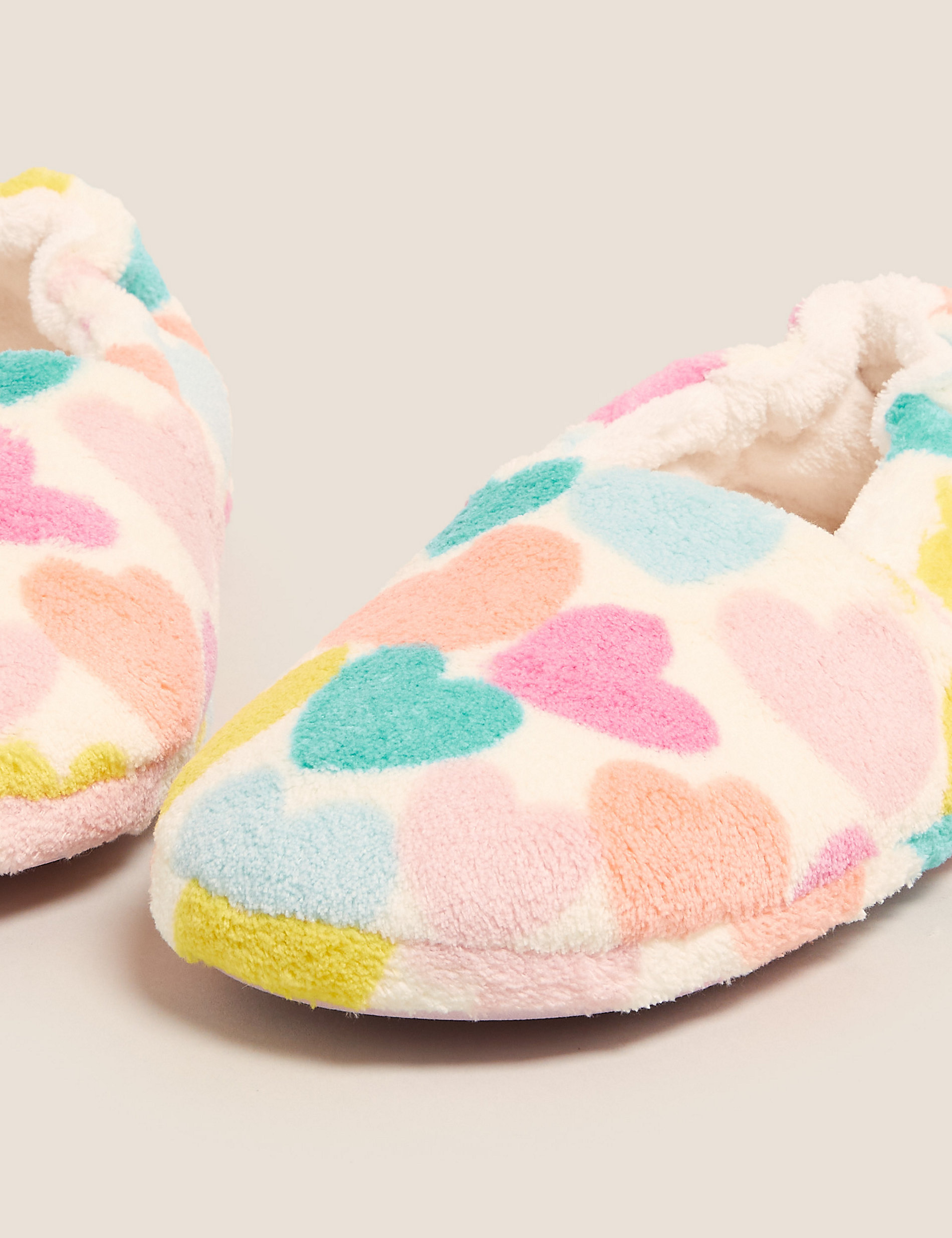 Kids' Heart Slippers (13 Small - 6 Large)
