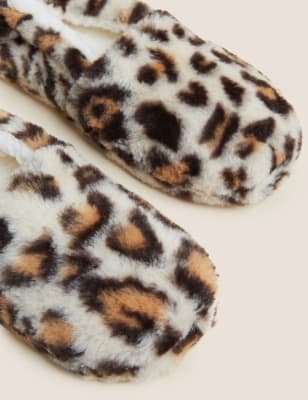 

Girls M&S Collection Kids' Faux Fur Leopard Print Slippers (13 Small - 6 Large) - Multi Brown, Multi Brown