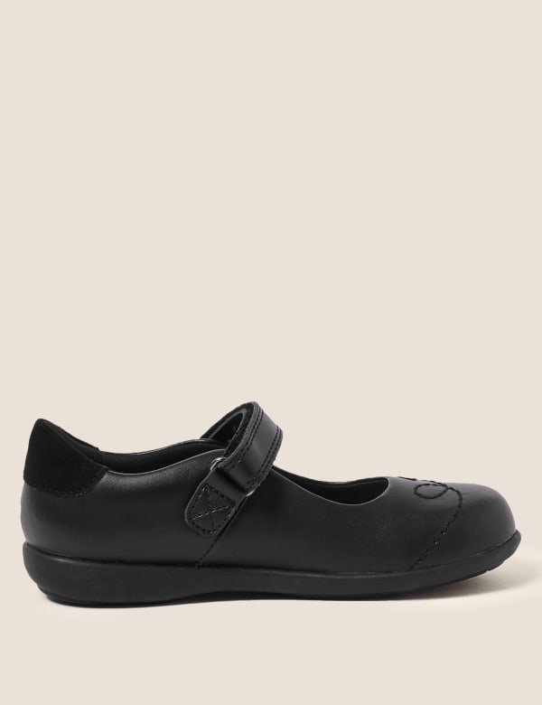 Kids’ Leather Flashing Light School Shoes (8 Small -1 Large)