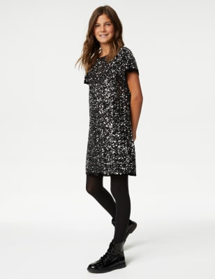 Short sleeve dress deals with tights