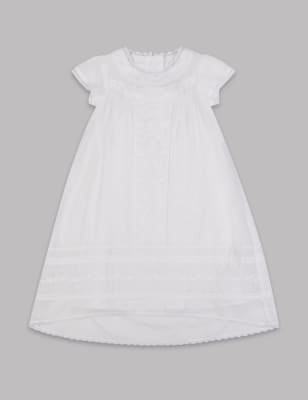 Robe De Bapteme Pour Bebe A Motif Brode 100 Coton Jusqu Au 12 Mois