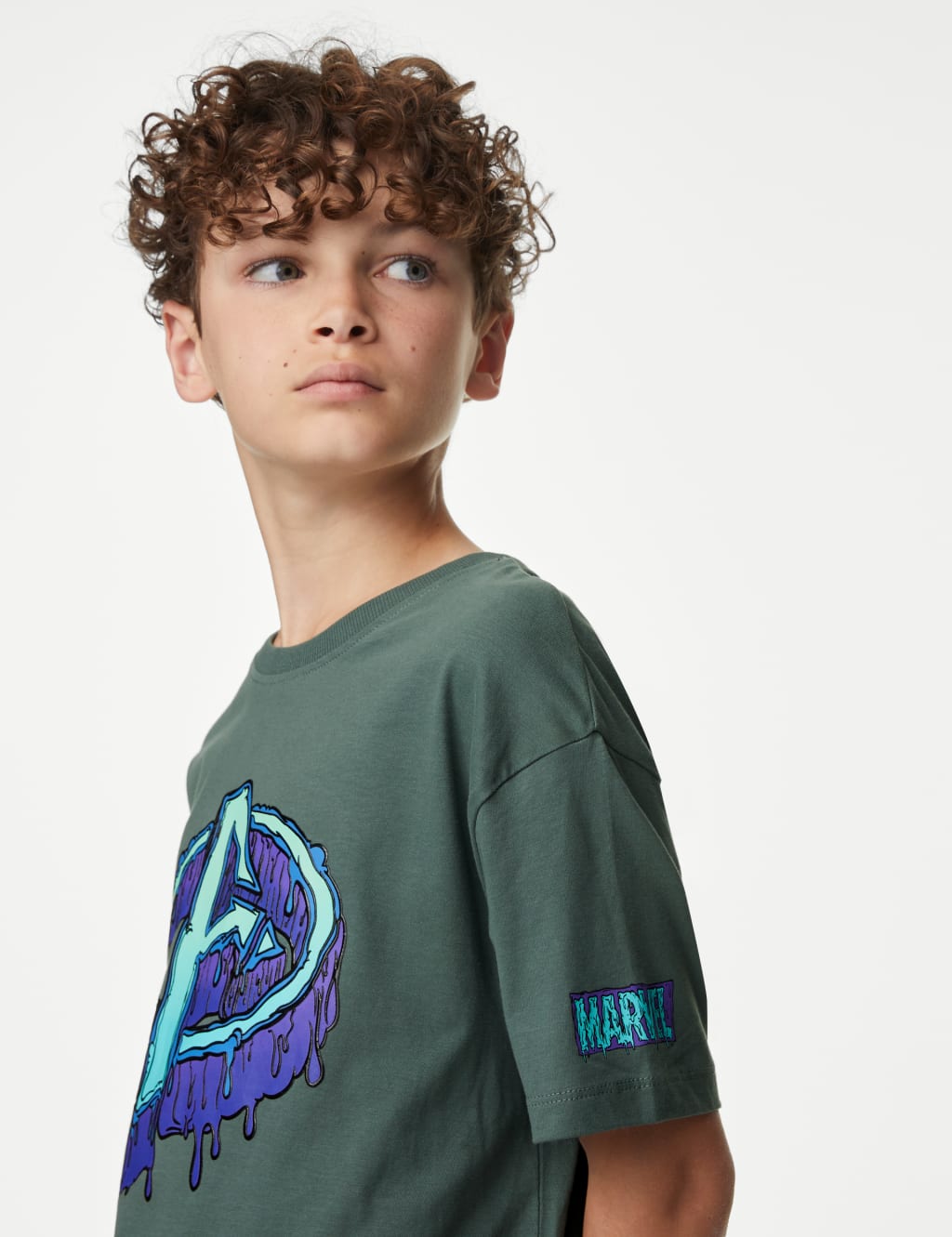 Pure Cotton Avengers™ Print T-Shirt (6-16 Yrs) image 3