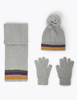 wooly hat and gloves