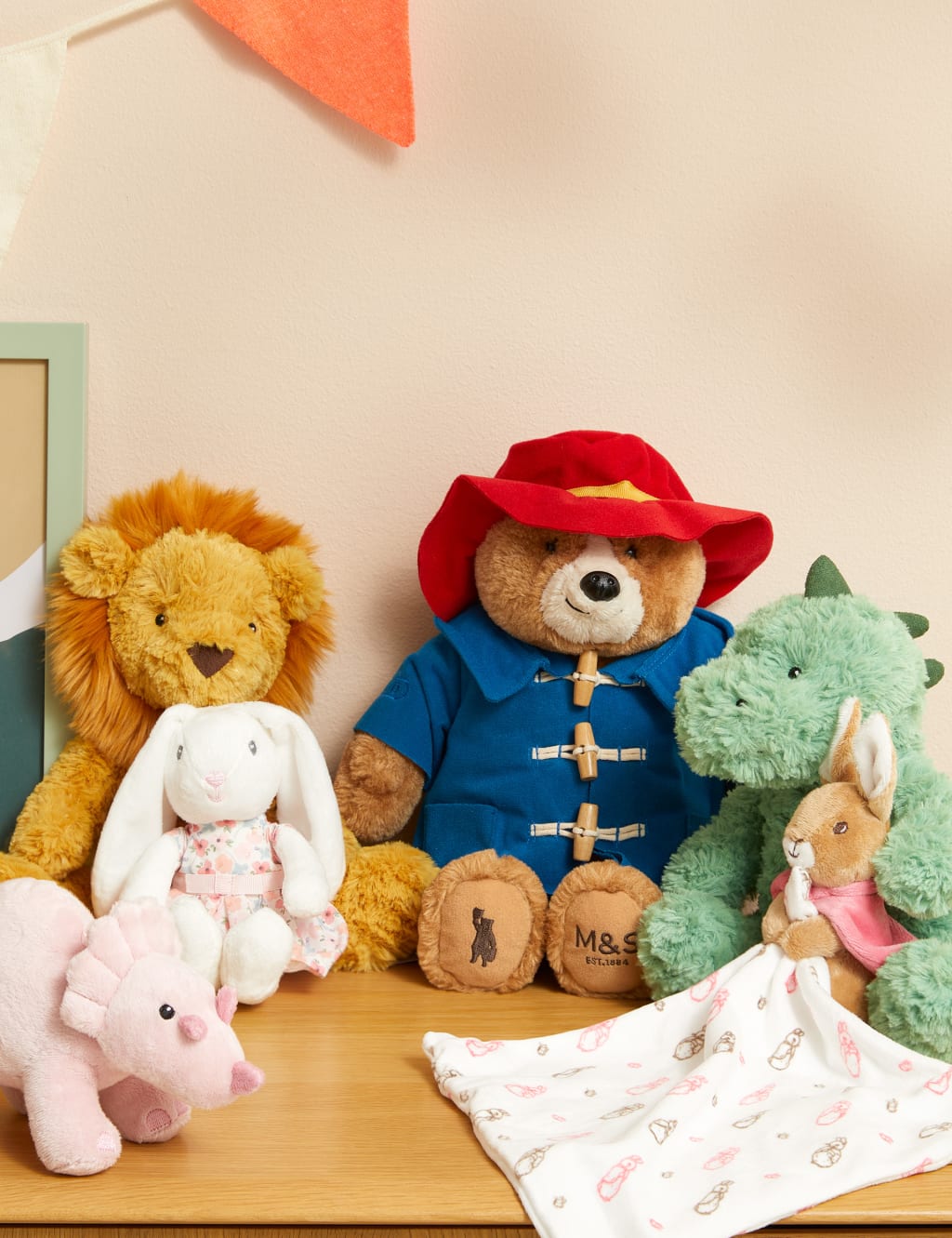 Peter Rabbit™ Flopsy Comforter image 3