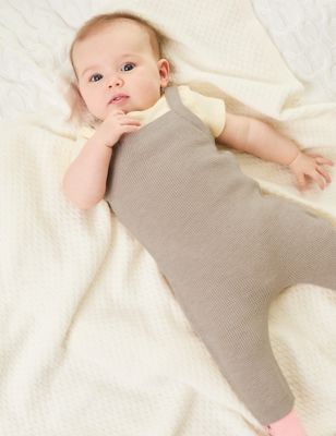 Knnitted Dungarees (7lbs-12 Mths)