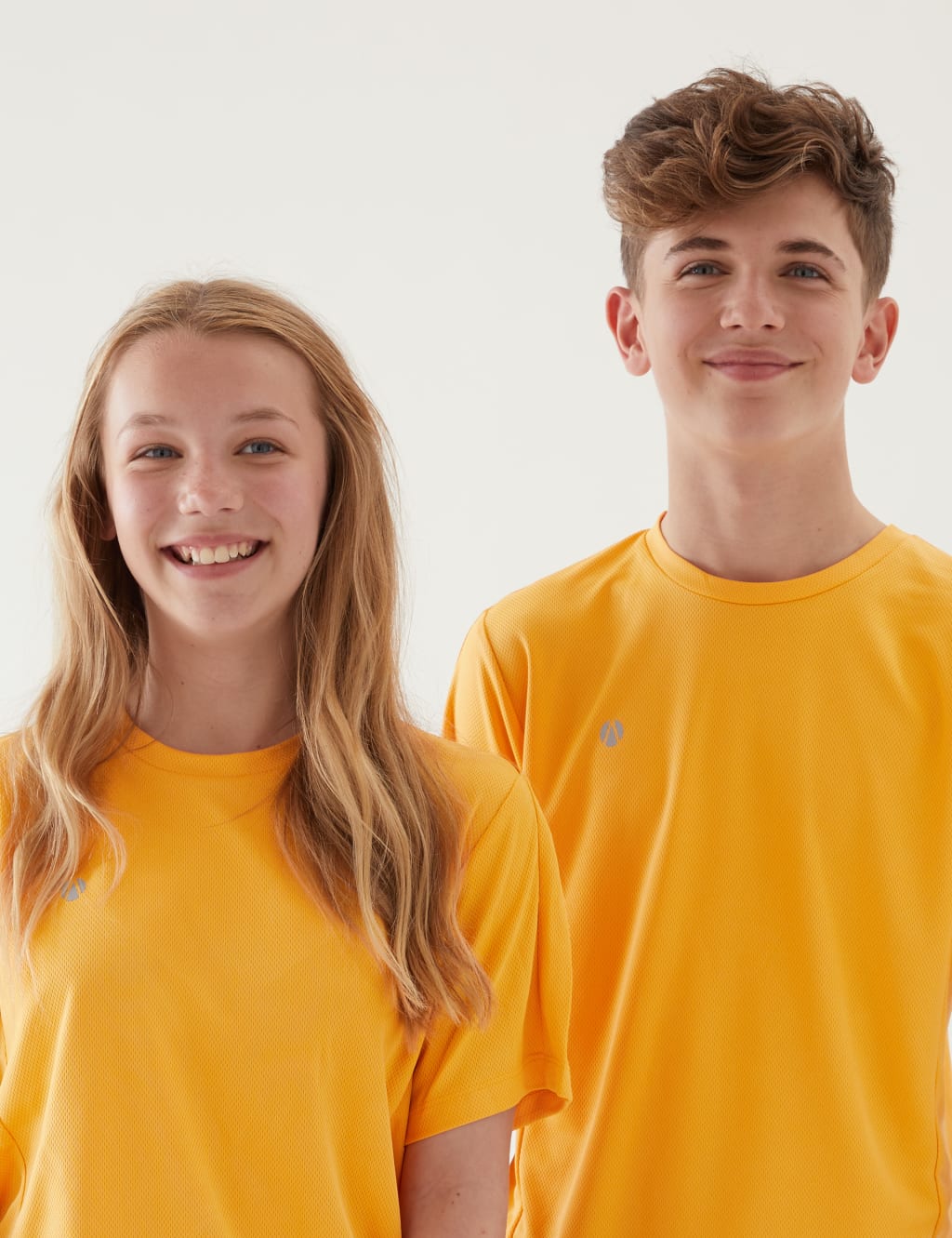 Skechers t shirt kids gold clearance