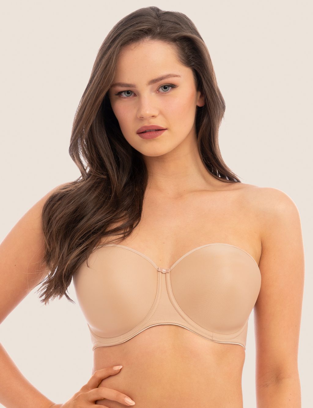 Smoothing Wired Moulded Strapless Bra C-G