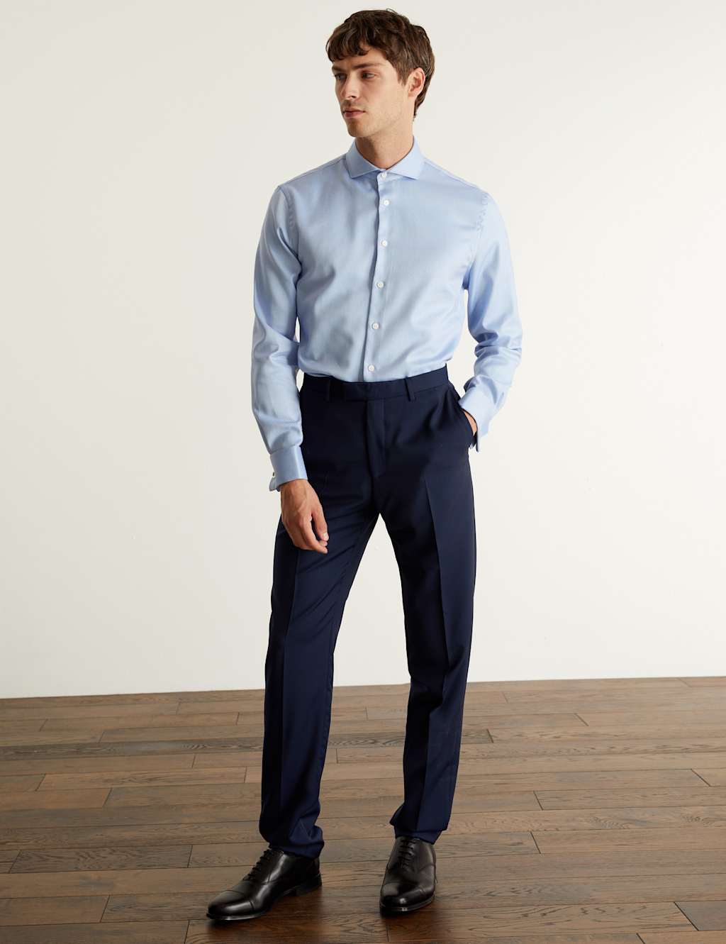 Tailored Fit Pure Cotton Twill gcjk With Double Cuff