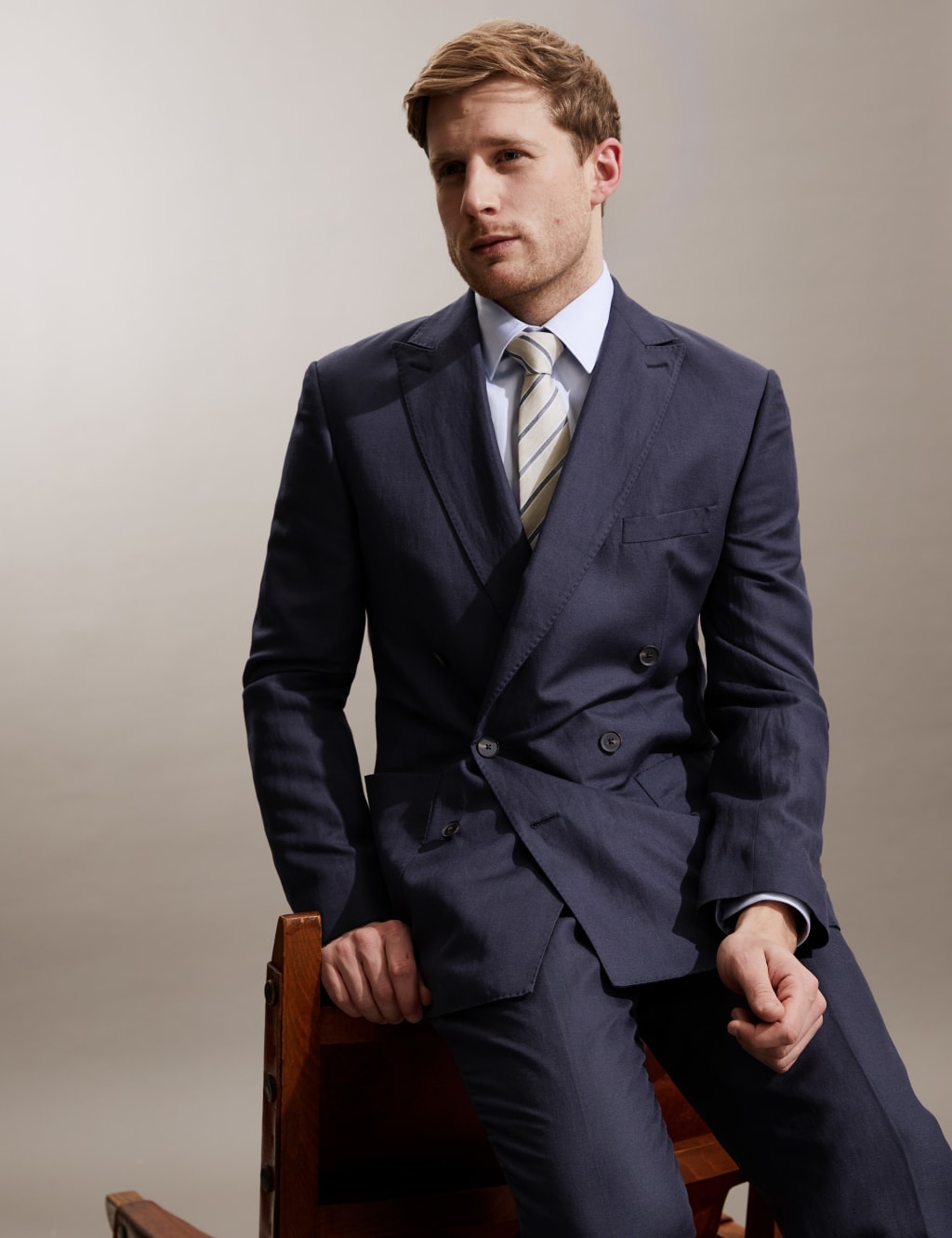 Tailored Fit Silk and Linen Jacket