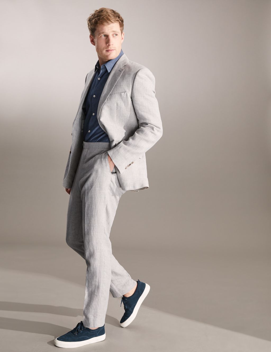 Tailored Fit Pure Linen Puppytooth Trousers image 4