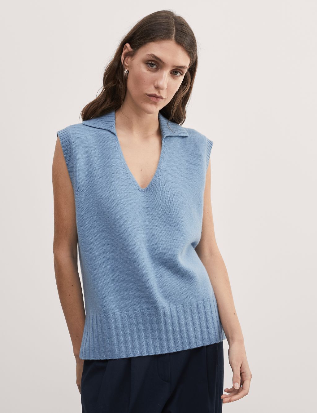 Wool Rich Collared Knitted Vest with Cashmere image 4