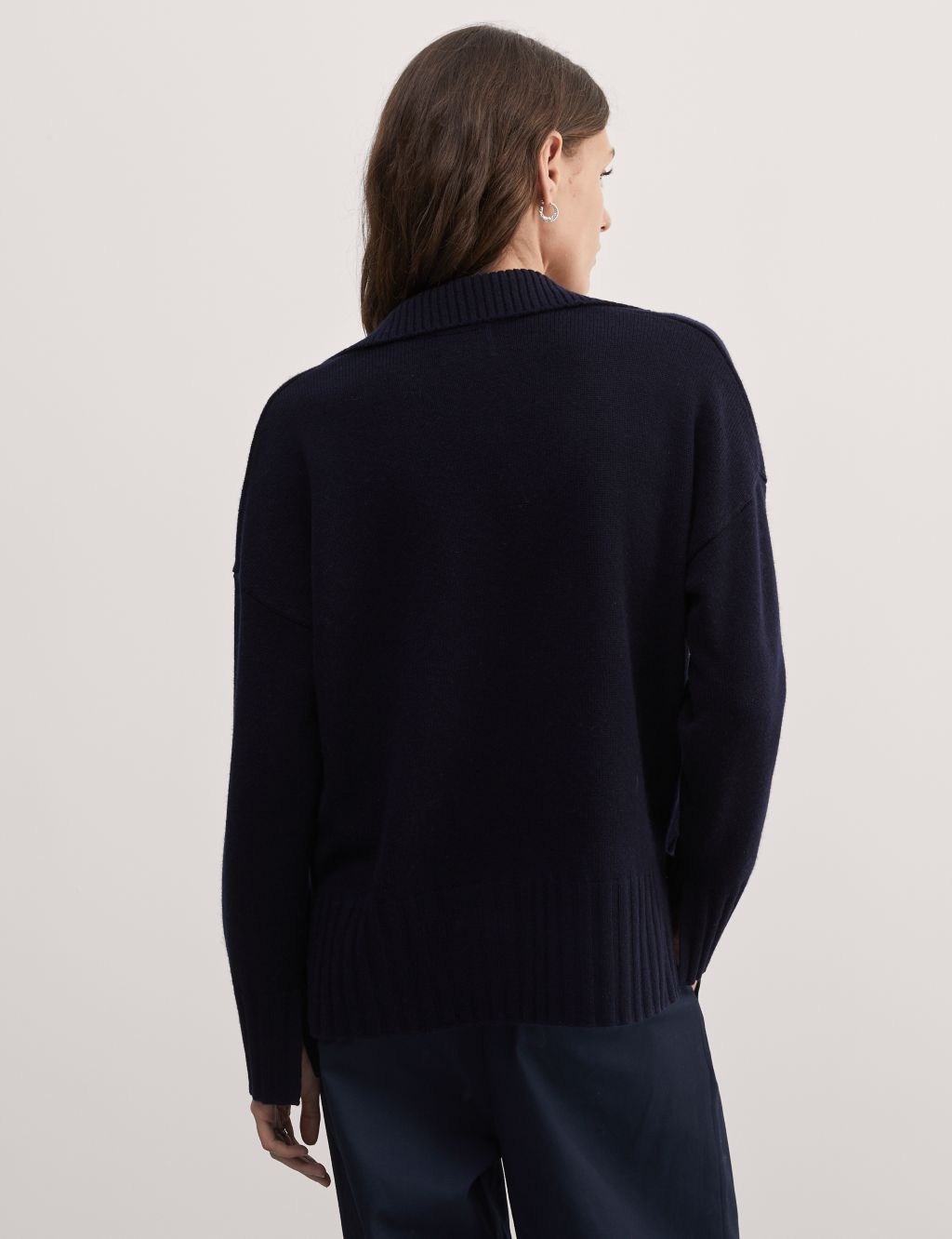 Wool Rich V-Neck Jumper with Cashmere image 6