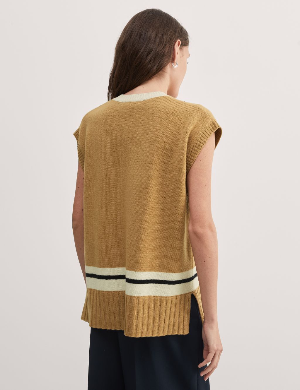 Wool Rich Knitted Vest with Cashmere image 6