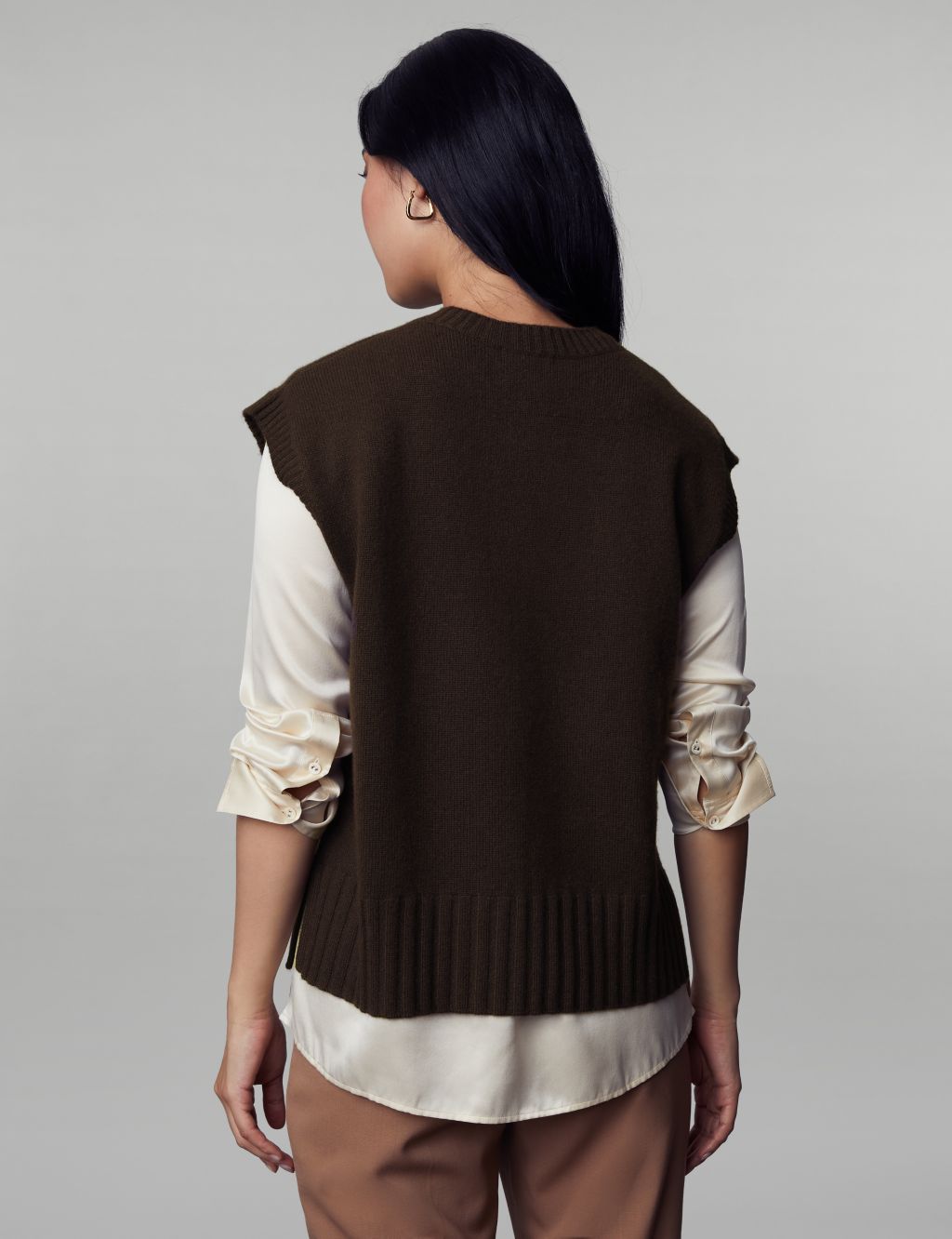 Pure Cashmere Crew Neck Knitted Vest image 5