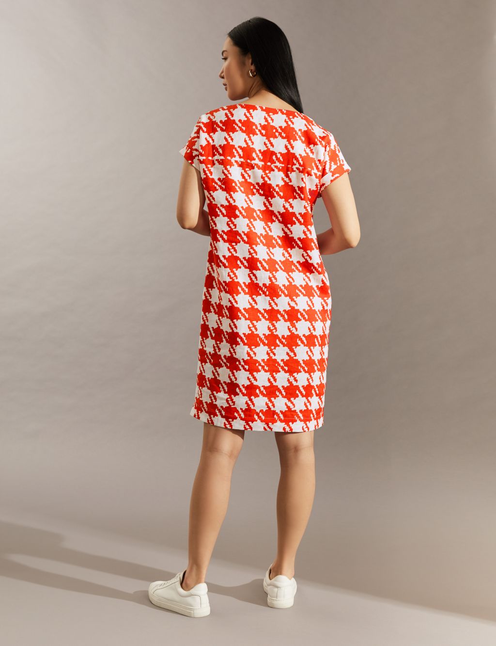 Pure Linen Dogtooth V-Neck Shift Dress image 4