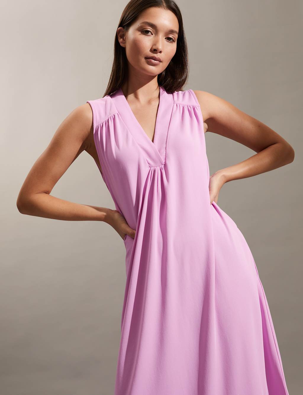 V-Neck Maxi Relaxed Shift Dress image 3