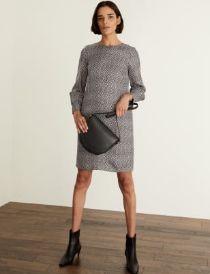 

JAEGER Womens Silk Crew Neck Mini Shift Dress - Black/White, Black/White