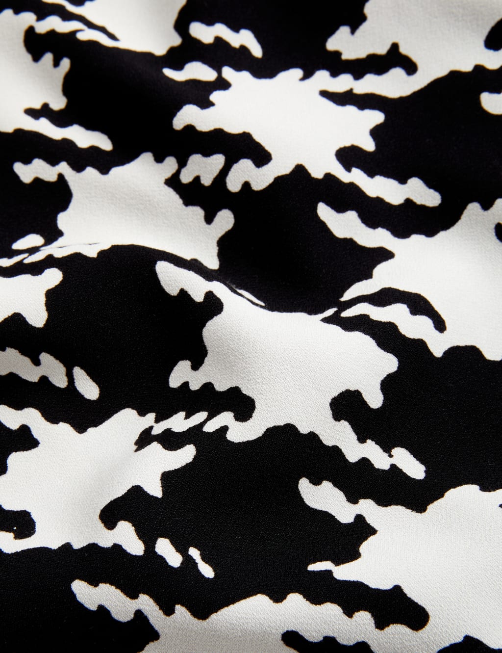 Dogtooth Knee Length Shift Dress image 5