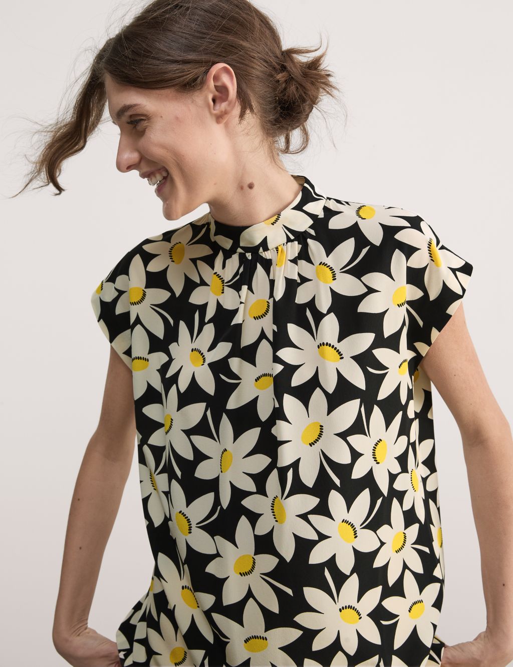 Crew-neck floral print blouse, golden flowers - Plus Size. Colour