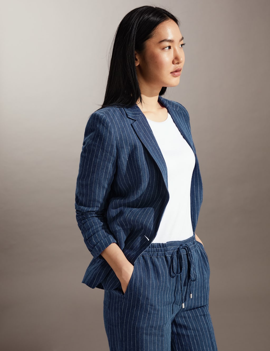 Pure Linen Pinstripe Single Breasted Blazer image 3