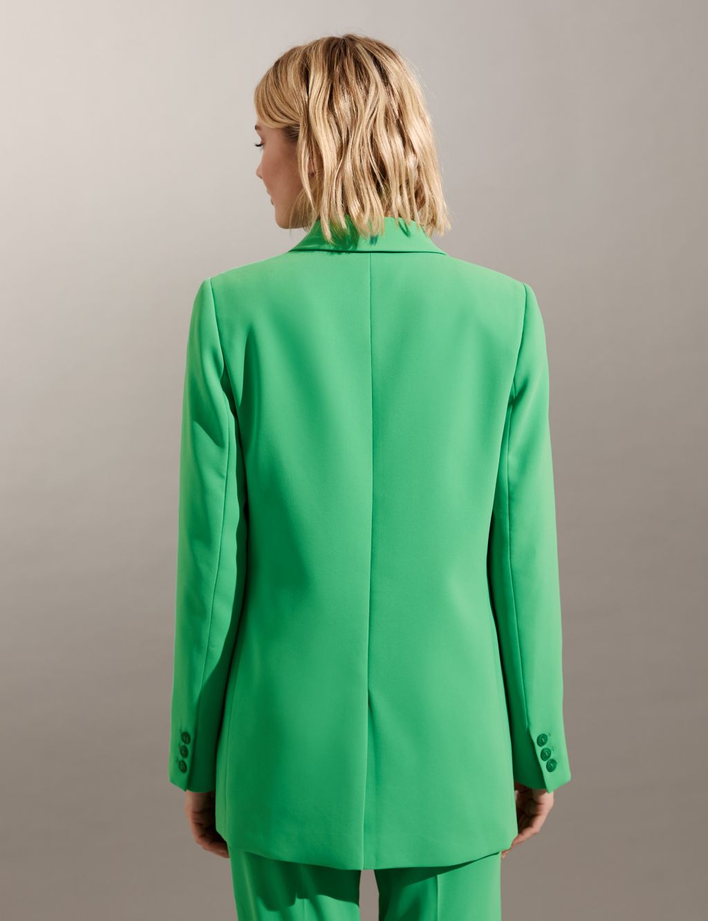 Crepe Tailored Single Breasted Blazer image 4