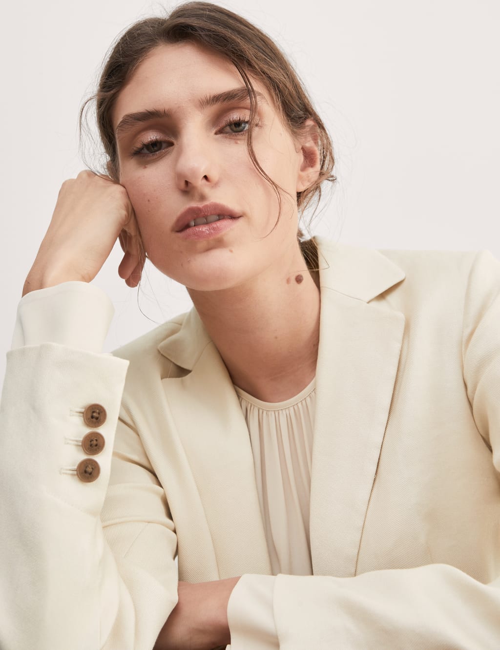 Beige blazer navy pants deals