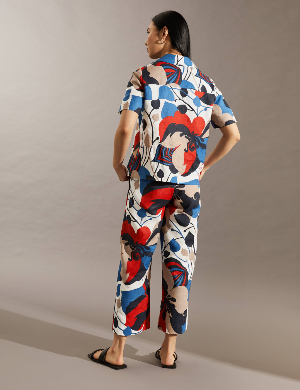 Pure Linen Floral Wide Leg Cropped Trousers image 5