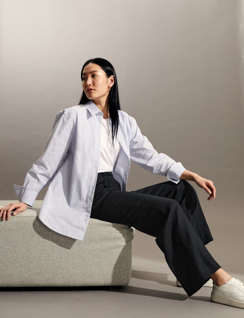 Pure Linen Trousers image 3
