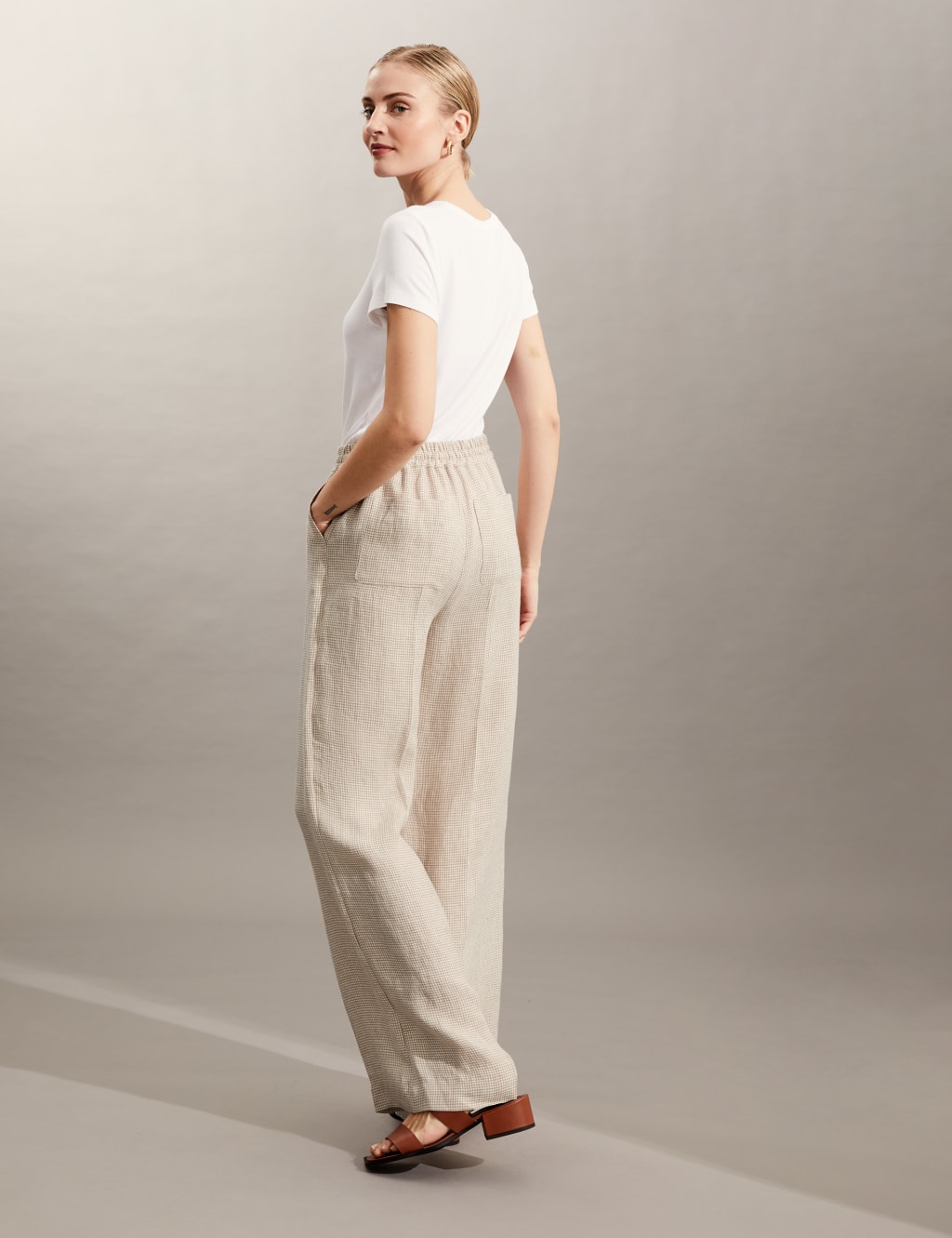Pure Linen Houndstooth Wide Leg Trousers image 4