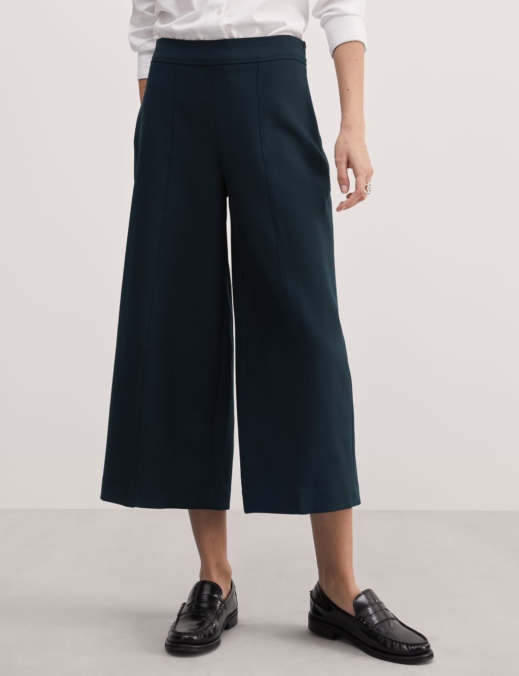 Side Zip Wide Leg Cropped Trousers image 3