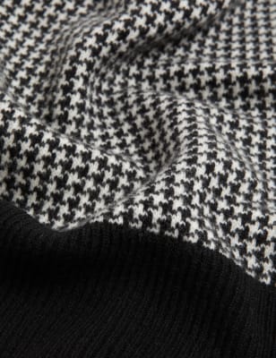 

JAEGER Womens Wool Rich Dogtooth Scarf with Cashmere - Black Mix, Black Mix