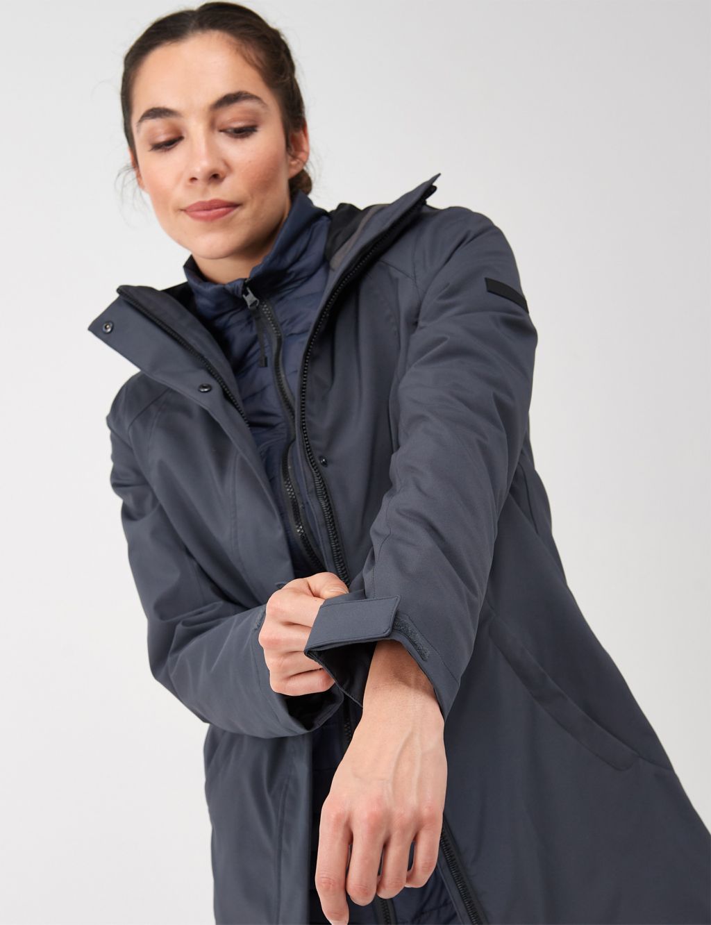Denbury IV Waterproof Hooded Raincoat image 6