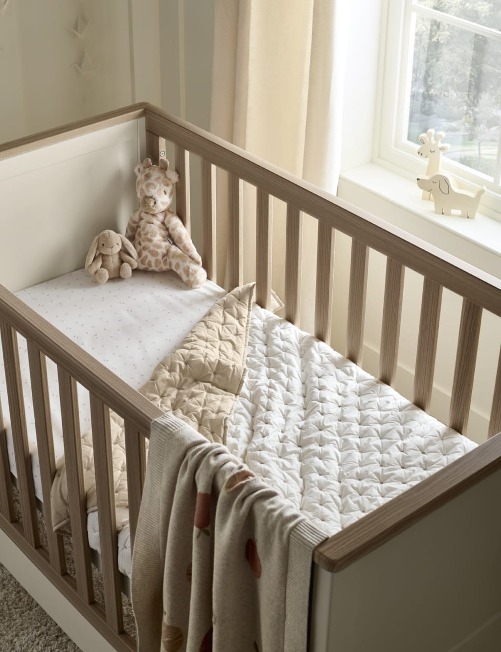 Welcome To The World Cotbed Quilt image 4